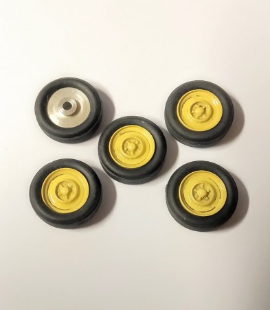 5 roues complètes - Jaune - Alu et White Metal - Ech 1:43