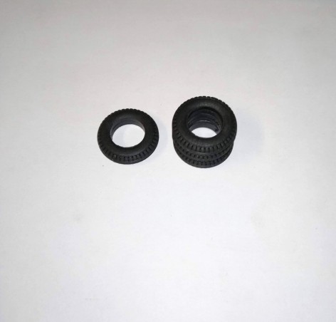 4 Pneus en résine souples Ech 1:43 ø20 mm 