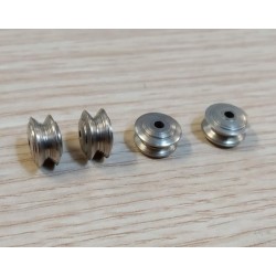 VOIR DESCRIPTION - 4 Jantes convexes en acier traité chrome - DINKY TOYS