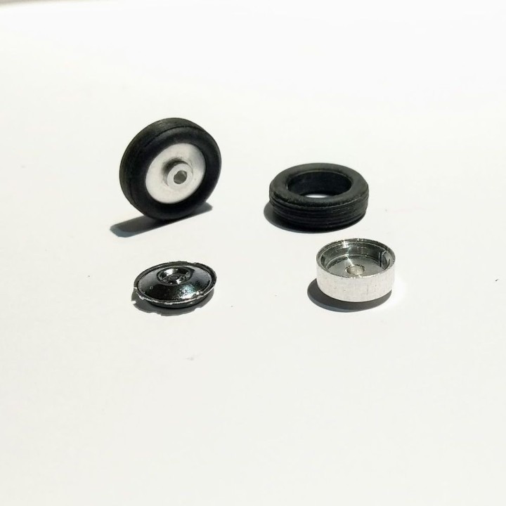 4 roues complètes ø 14.40 mm - Ech 1:43