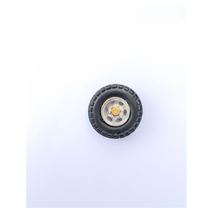 6 moyeux pour roues de camion - L... | VoituresMiniatures.fr