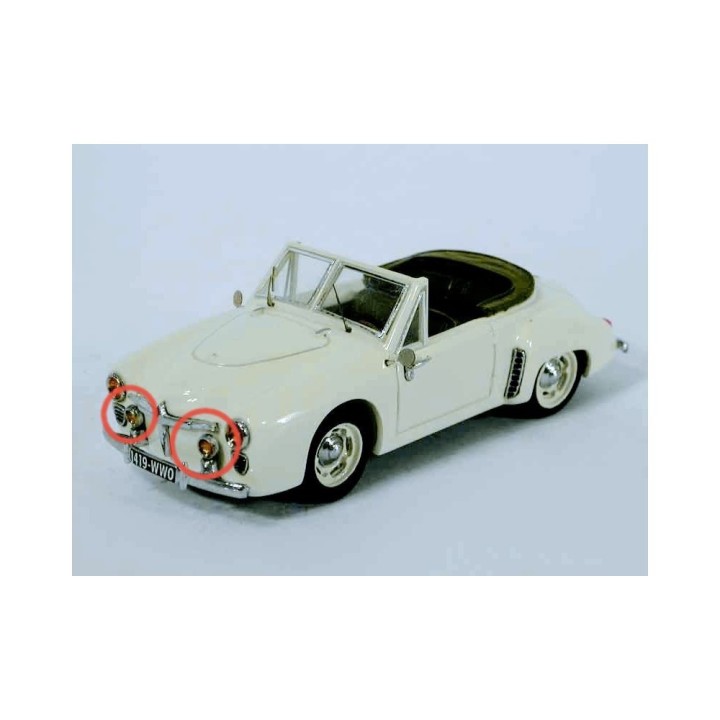 Phares Renault 4CV 1/43 white metal - Artisan 43