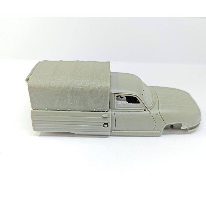Kit Panhard Dyna Z Pick-up Bâchée 1:43 en résine