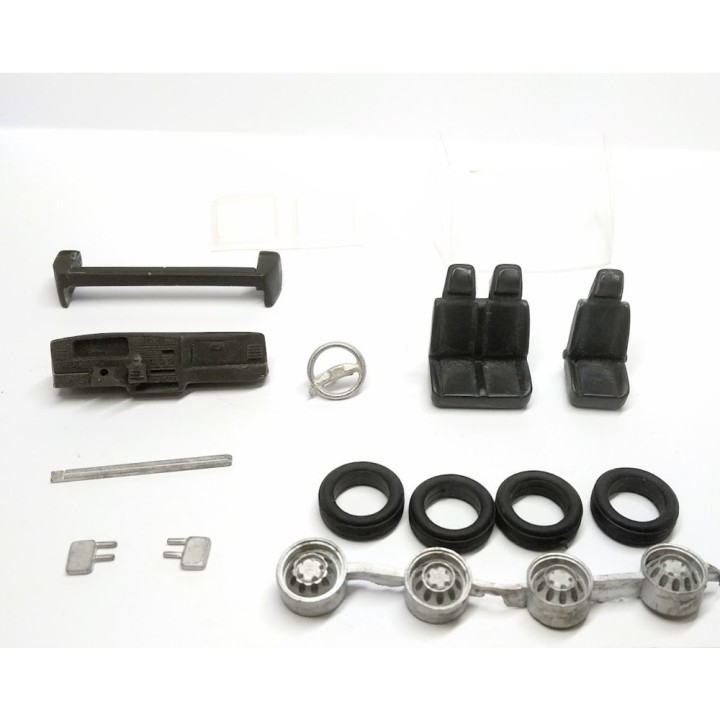 Incomplet : Kit Peugeot Boxer Surélevé - Résine - 1:43