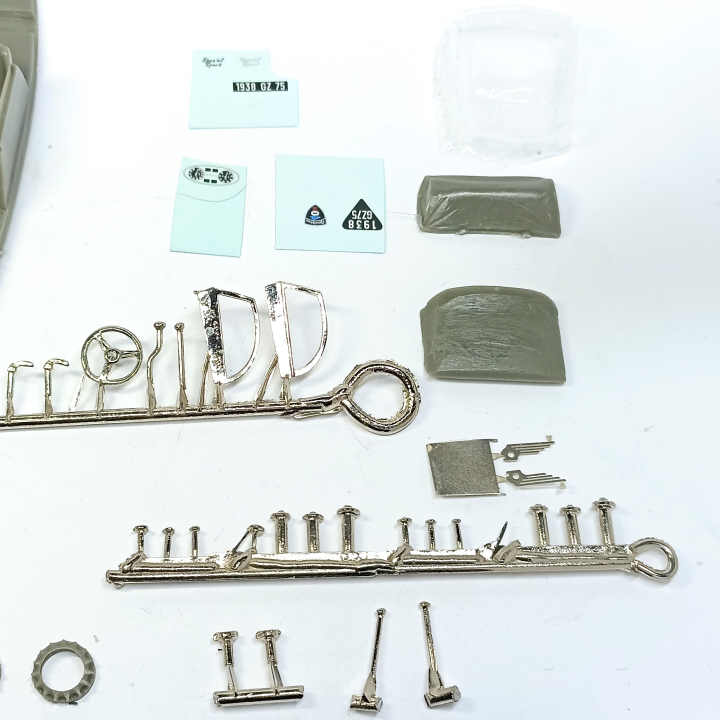 Kit incomplet Kit Peugeot 402 Darl'Mat 1936 - 1:43