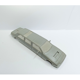 Kit incomplet : Ferrari 400 Limousine - Résine - 1:43