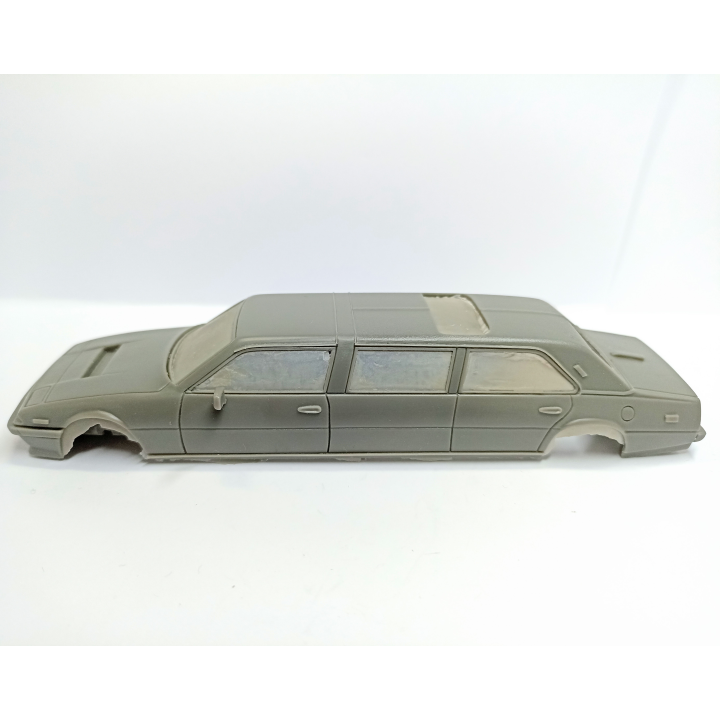 Kit incomplet : Ferrari 400 Limousine - Résine - 1:43