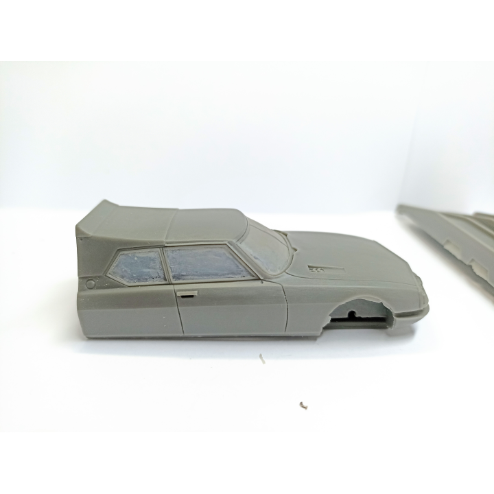 Incomplet : Kit Citroën SM Tissier Porte Auto - Résine - 1:43