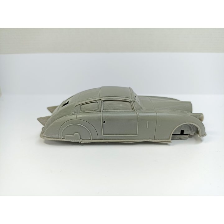 Incomplet : Kit Voisin Aérosport V12 L Ailée 1936 - Résine - 1:43