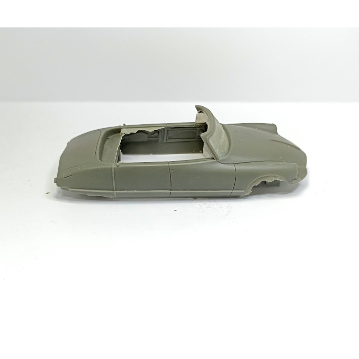 Carrosserie : Citroën DS Cabriolet Beutler - Résine - 1:43