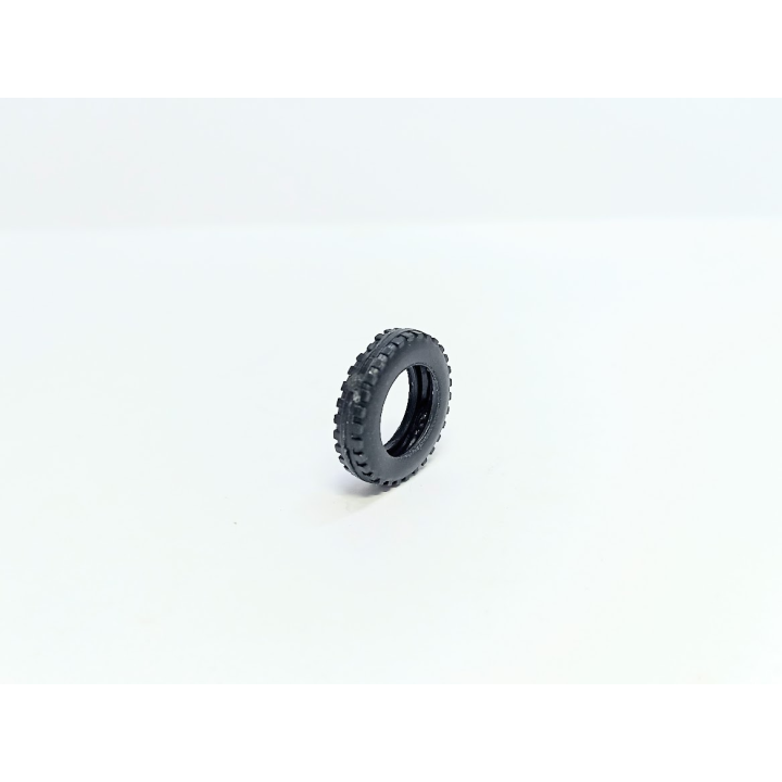 4 pneus striés creux - Camions CIJ - ø19mm - Noir - 1/43