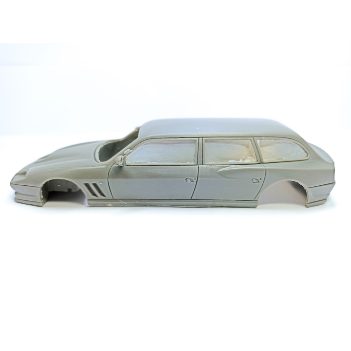 Kit incomplet FERRARI 550 Maranello Break 1996 - Résine - 1:43