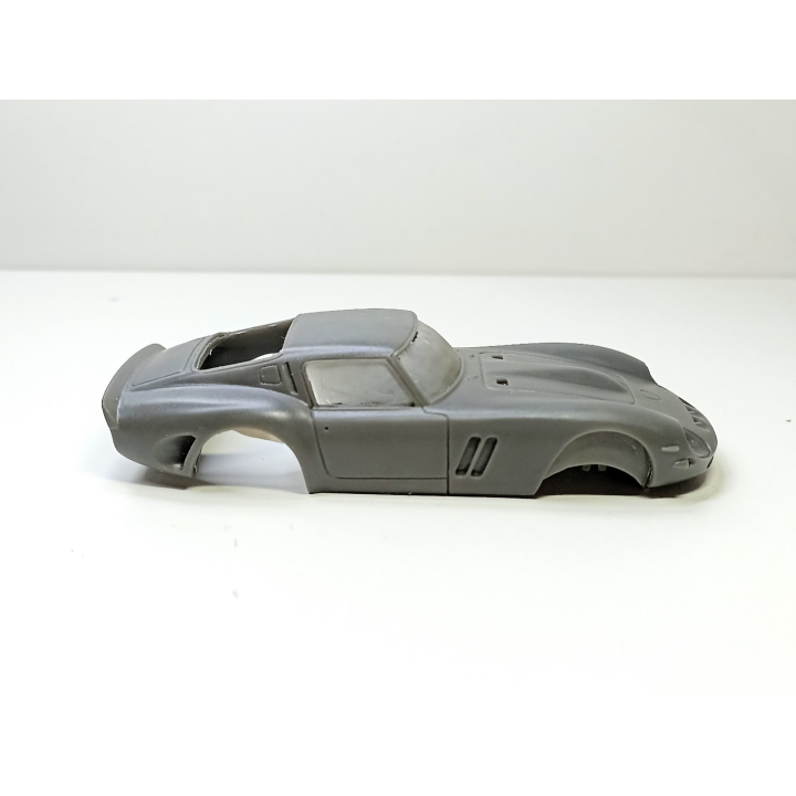 Carrosserie : FERRARI 250 GTO - Résine - 1:43