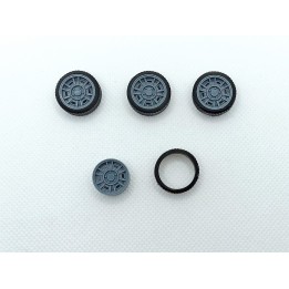 4 roues Ferrari Dino 246 GT - ø18.80mm - Résine dure - 1:24