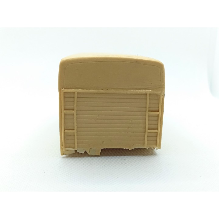 En l'état : Caisse en résine long. 11 cm - 1:43