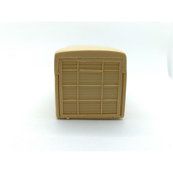 En l'état : Caisse en résine long. 11 cm - 1:43