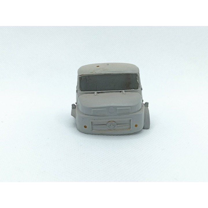 En l'état : Cabine MERCEDES - Résine - 1:43