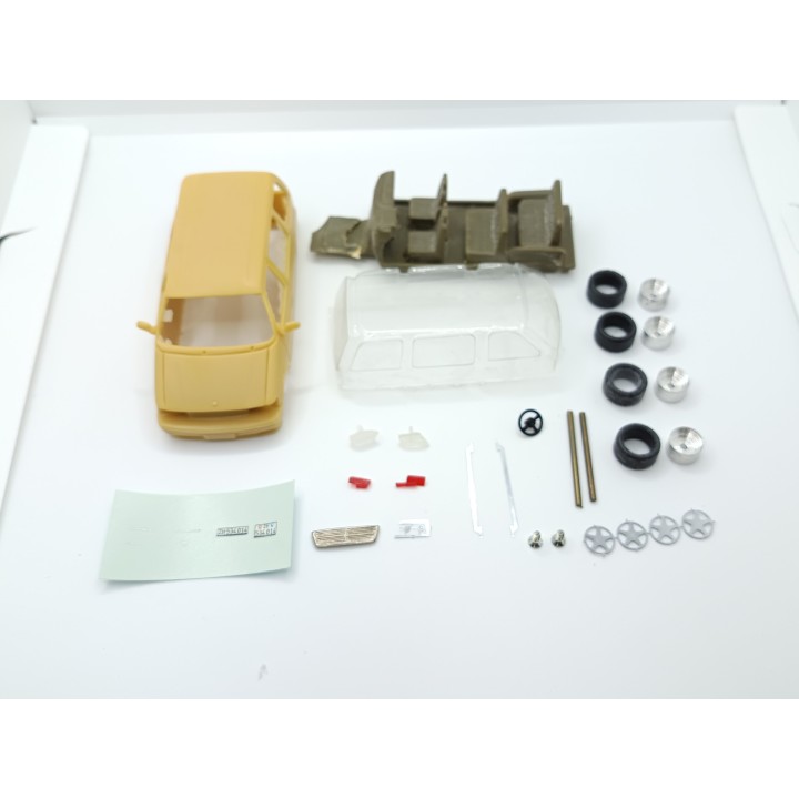 Kit : CHRYSLER Voyager LE 1994 - Swiss Mini 43 - 1:43