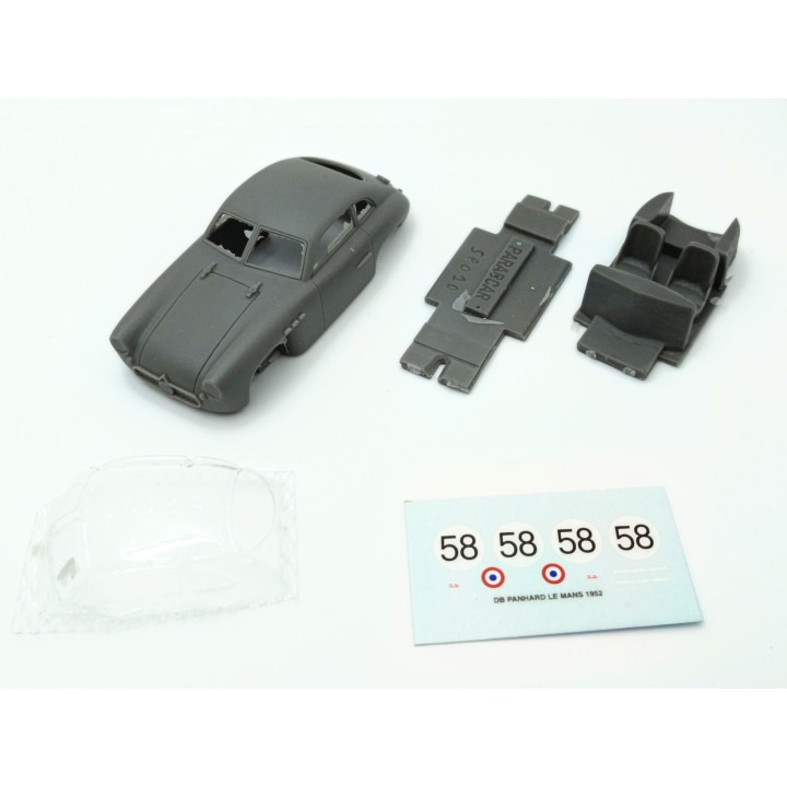 Carrosserie et éléments du kit Panhard Coach Le Mans 1952 N°58 à l’échelle 1:43