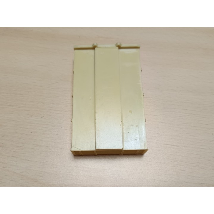 En l'état : Caisse 9 x 5.60 cm - Résine - 1:43