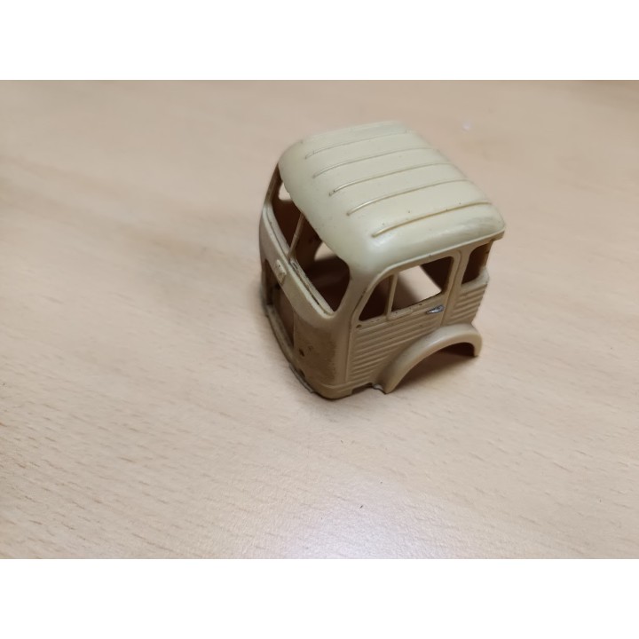 En l'état : Cabine SIMCA - Résine - 1:43 (Ref 25-001)