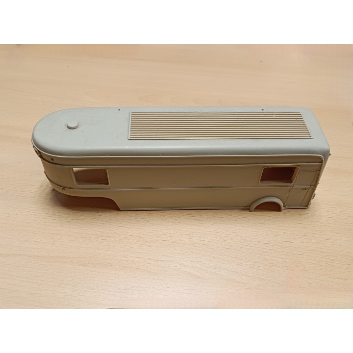 En l'état : Carrosserie PODIUM Cirque Pinder - Résine - 1:43