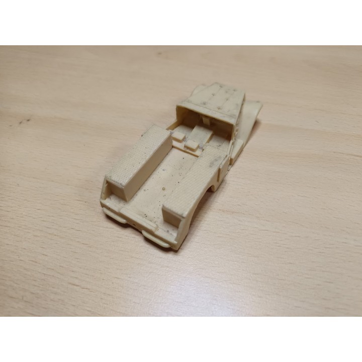 En l'état : CARROSSERIE (n°720-11) - Résine - 1:43