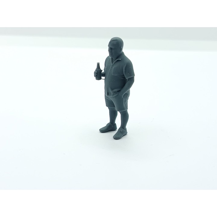 Diorama : Homme avec une bouteille à la main - 3D CREATIVE - 1:43
