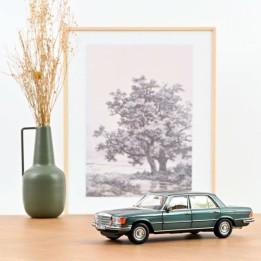 Marketplace : MERCEDES BENZ 450 SEL 6.9 1979 bleu pétrole - Norev -...