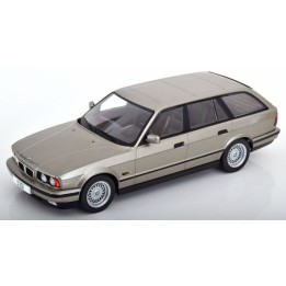 Marketplace : BMW Série 5 (E34) Touring 1991 Gris métallique - Mode...