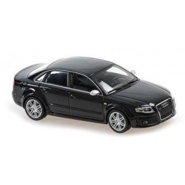Marketplace : AUDI RS4 2004 Argent métallisé - Maxichamps - 1:43
