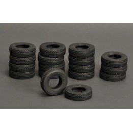 Marketplace : 17 Pneus 16.00 / R25 pour grue LIEBHERR LTM 1400 - YC...