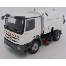 Marketplace : MERCEDES BENZ Actros MP03 CI 2015 balayeuse BUCHER Ci...