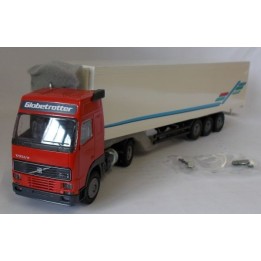 Marketplace : VOLVO FH 16 4x2 Globetrotter avec semi frigo 3 essieu...