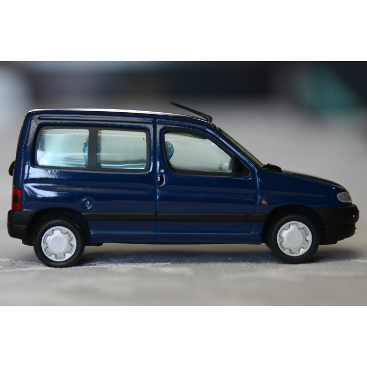 Marketplace : PEUGEOT Partner Break 1997 - VITESSE - 1:43
