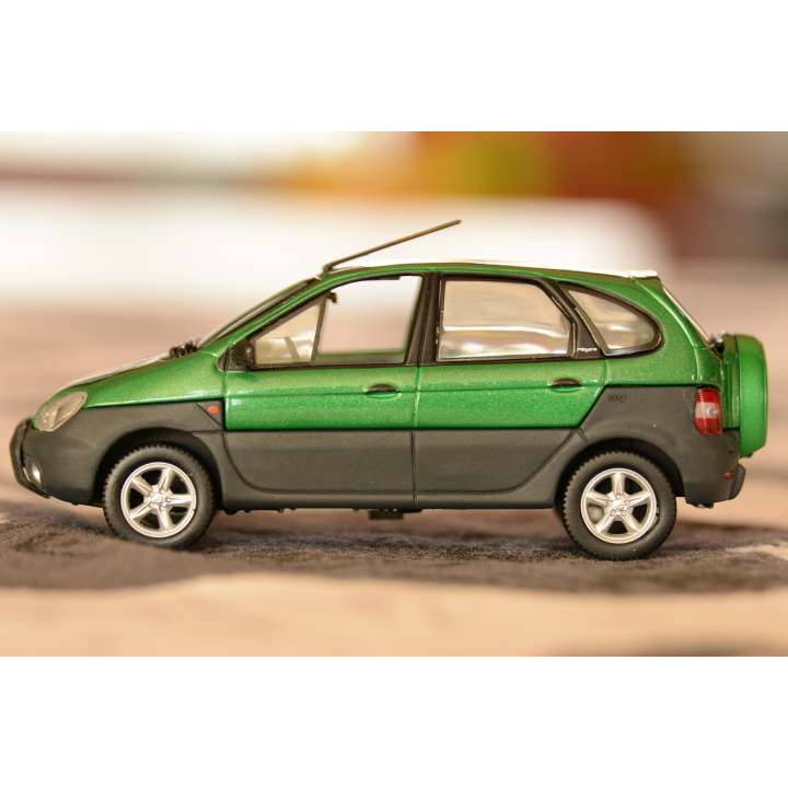 Marketplace : RENAULT Scénic RX4 "Pack Cuir" - UNIVERSAL HOBBIES - ...