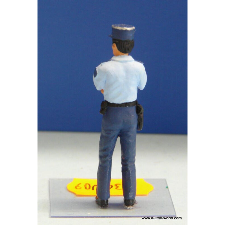 Marketplace : Personnage GENDARME - Résine - 1:43