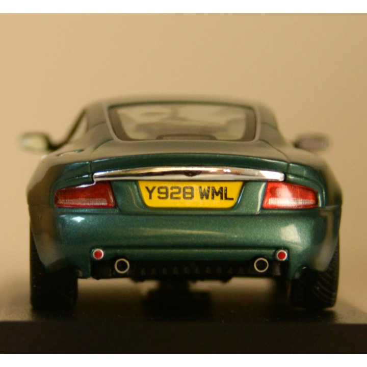 Martketplace : ASTON-MARTIN V12 Vanquish - IXO - 1:43