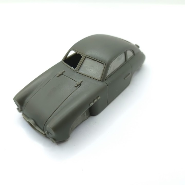 Carrosserie : DB Panhard Coach TDF 1952 - RÉSINE - 1:43