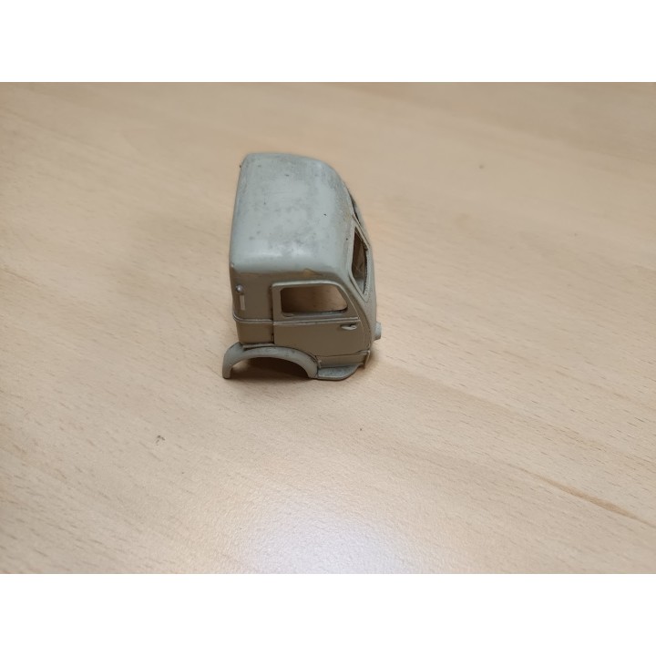 En l'état : Cabine SIMCA - Résine - 1:43 (720/8)