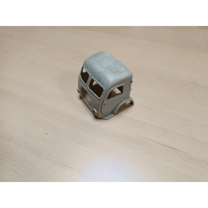 En l'état : Cabine SIMCA - Résine - 1:43 (720/8)