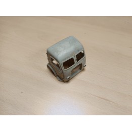 En l'état : Cabine SIMCA - Résine - 1:43 (720/8)
