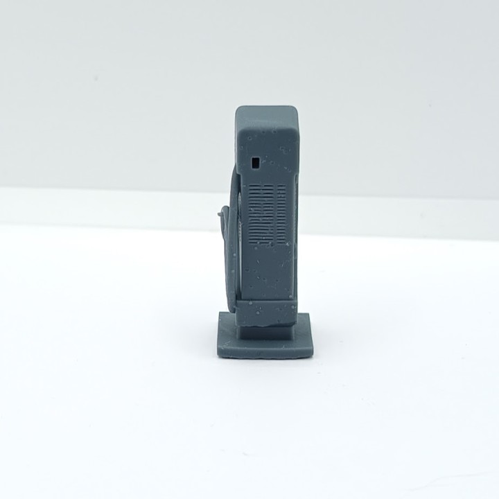 Borne de recharge voiture électrique – Diorama 3D Creative – 1/43