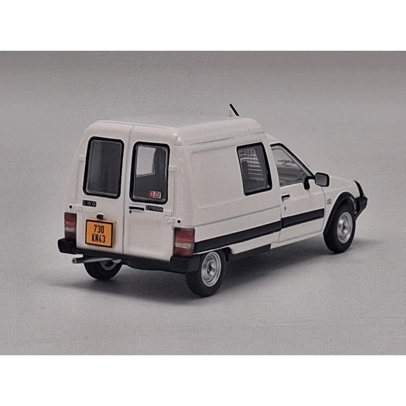 marketplace-citroen-c15-blanc-rouge-pompiers-odeon-143 Citroën C15 ODEON 1/43 – Édition limitée blanche ou rouge pompiers (504 exemplaires)