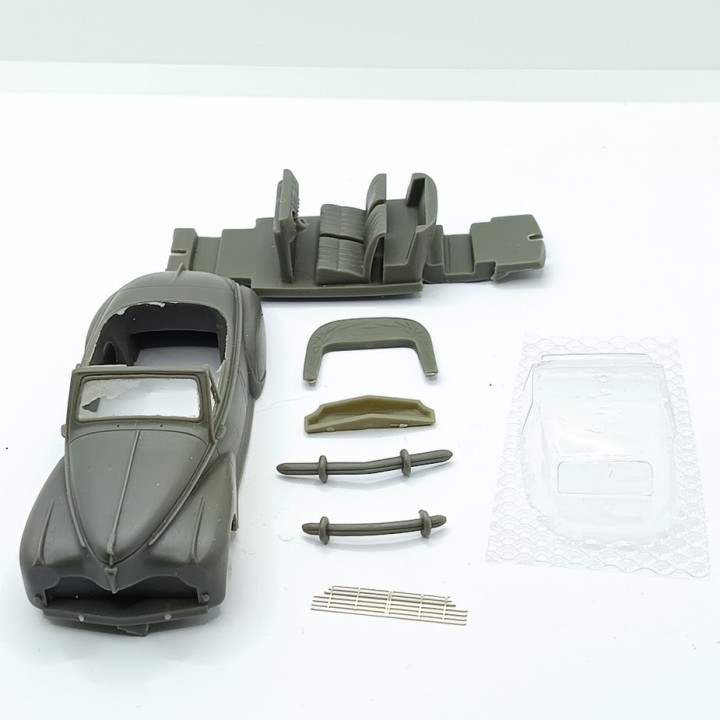 Kit Peugeot 203 Darl'Mat Cabriolet incomplet – Résine 1/43 – Rare et original