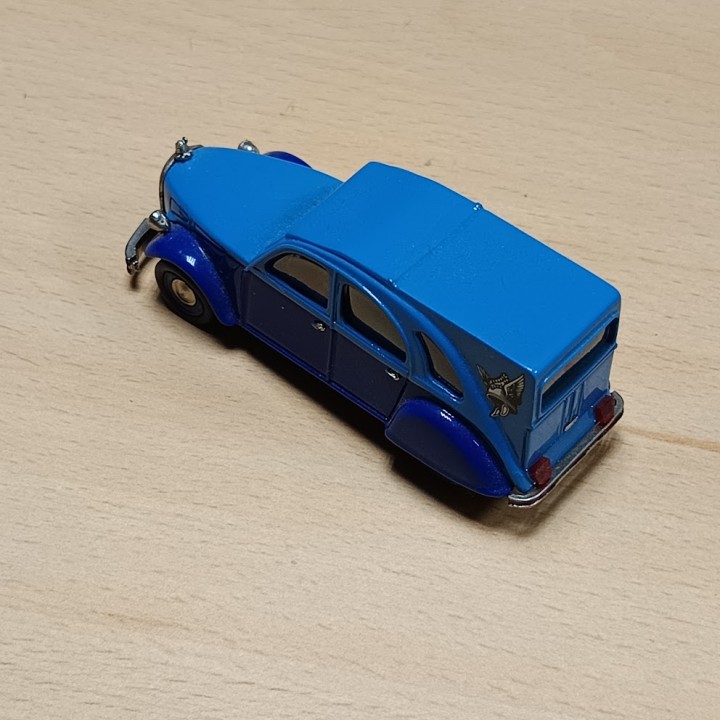 Citroën 2CV Traction Avant "Gauloises" - IMAGINE - 1:43