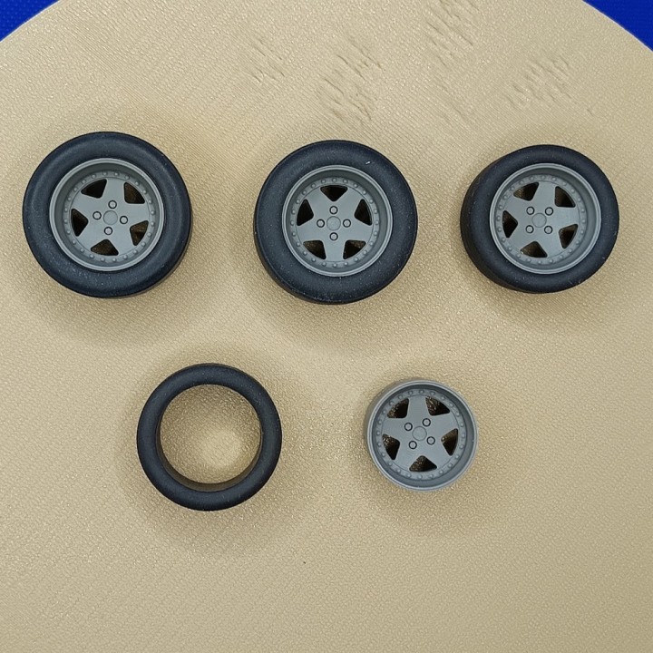 4 roues Tramont AV/AR - Résine - 1:18
