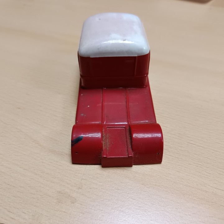 Cabine Pinder (à repeindre) - Résine - 1:43 (801-03)