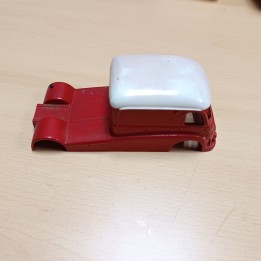 Cabine Pinder (à repeindre) - Résine - 1:43 (801-03)