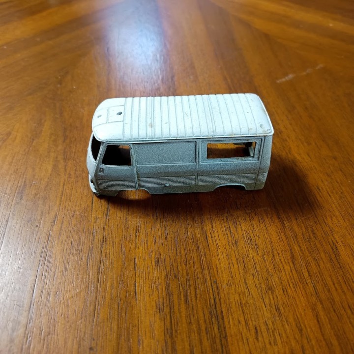 Carrosserie (801-06) - Résine - 1:43